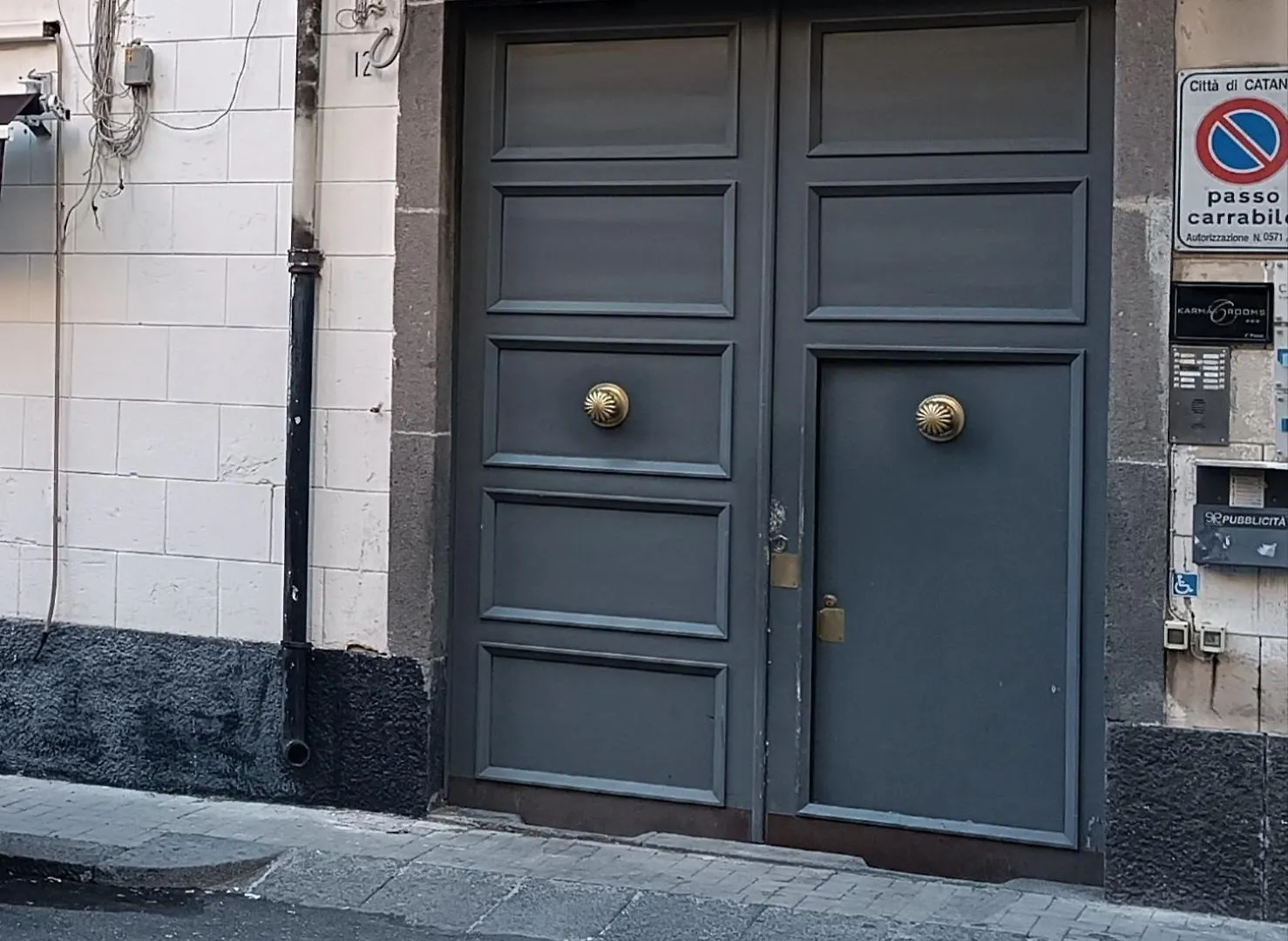 Konukevi Karma6Rooms - In Sicilia Nel Centro Di Katanya İtalya