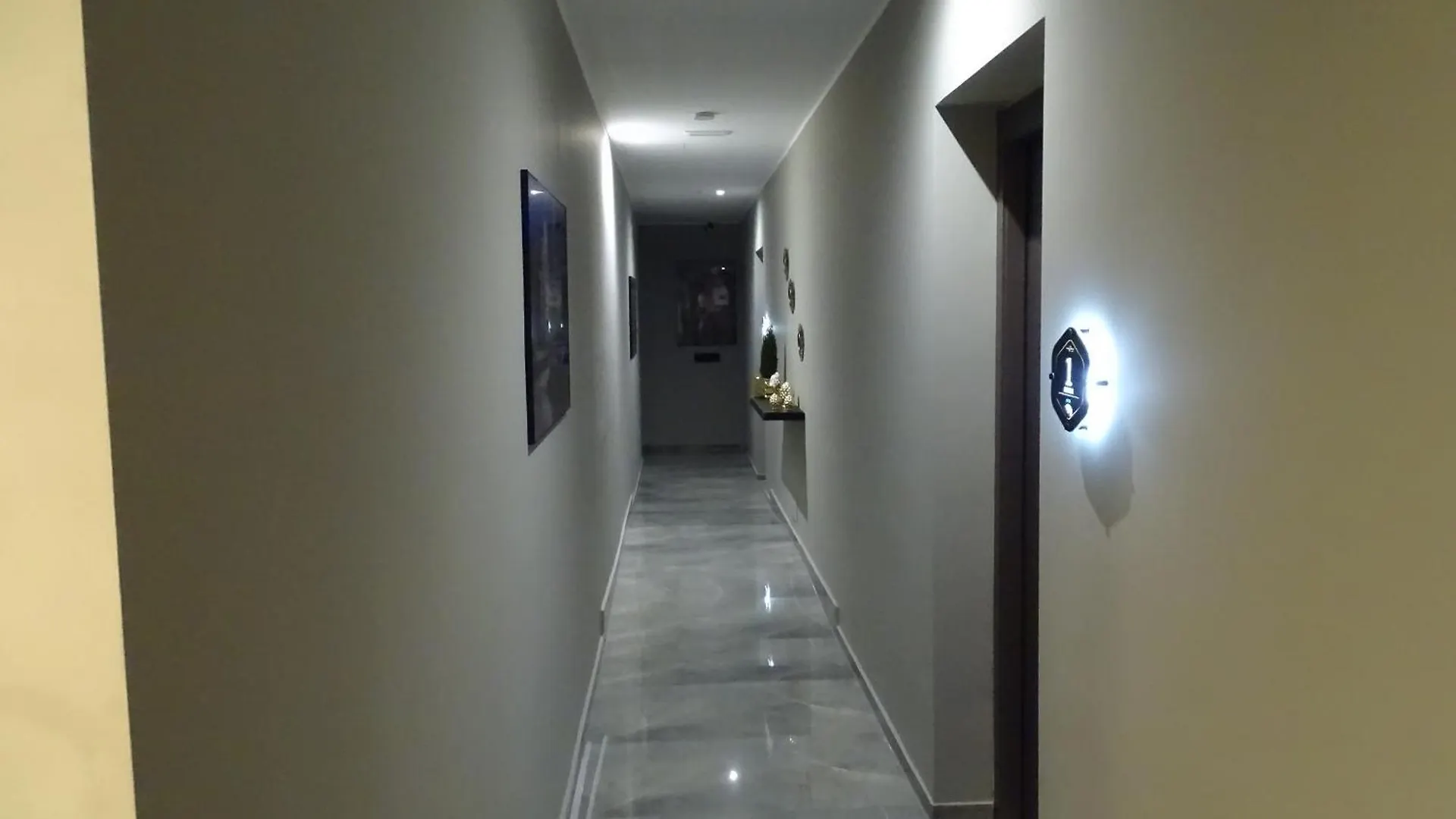 Guest house Karma6Rooms Catania Italy