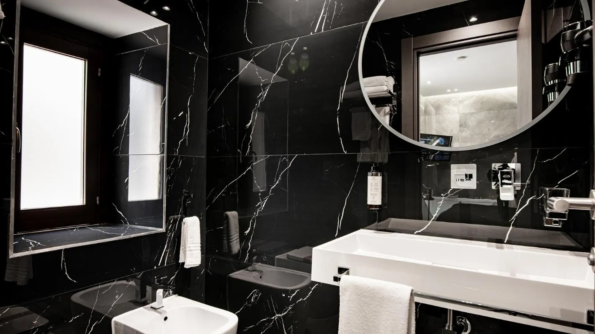 Karma6Rooms Catania Italy