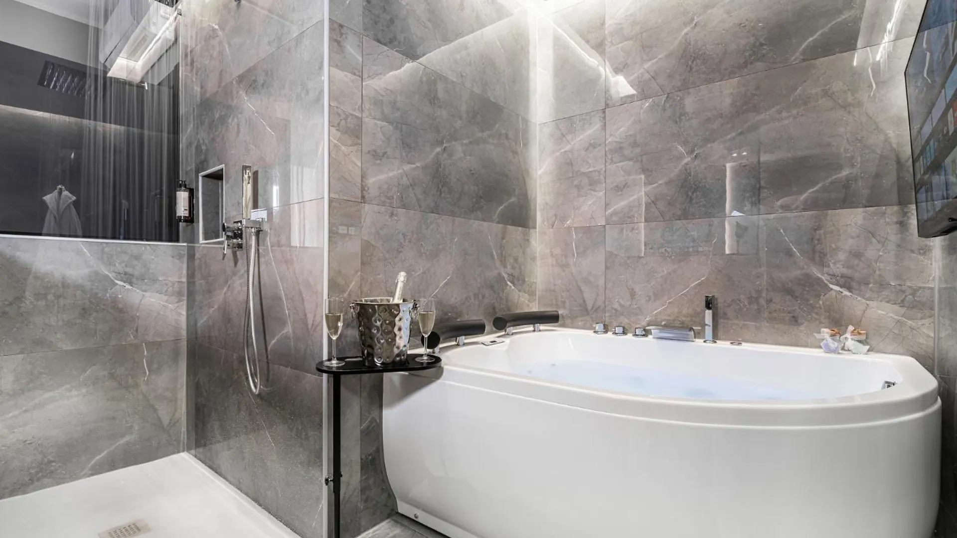 Karma6Rooms - In Sicilia Nel Centro Di Katanya