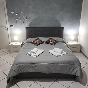 Casa Desirè Aeroporto di Catania Fontana Rossa