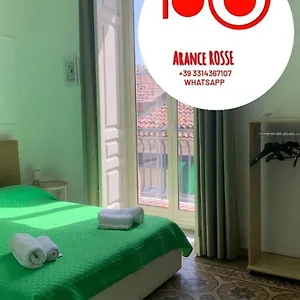  Pensión Arance Rosse